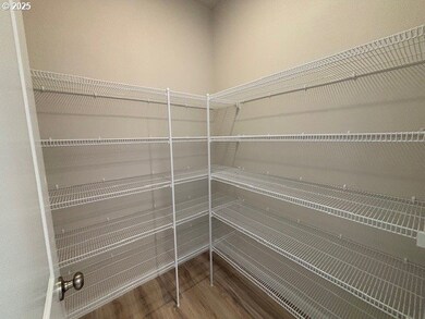 333 W 17th St, Lafayette, OR 97127 - photo 7