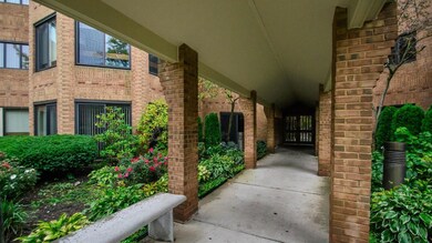 Nature Cove unit 103, Ann Arbor, MI 48104 - photo 6