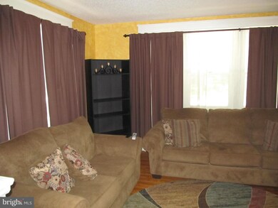 528 Bishop Ave, Chambersburg, PA 17201 - photo 6