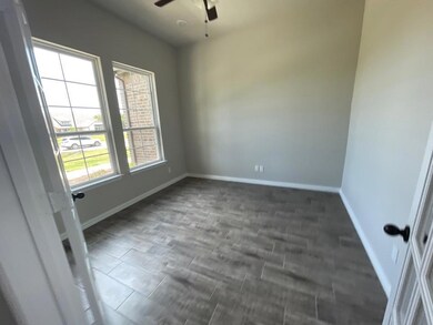 189 Chester Rd, Springtown, TX 76082 - photo 4