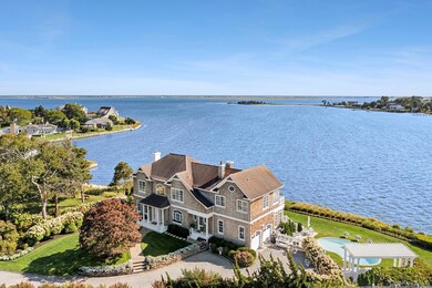 19 Canal Way, Hampton Bays, NY 11946 - photo 2