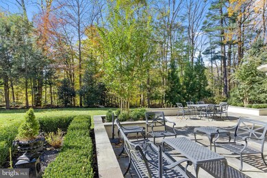 645 Lakeview Cir, Newtown Square, PA 19073 - photo 5