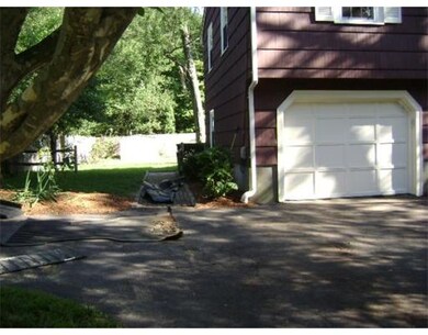 5 Malquinn Dr unit 5, Hopedale, MA 01747 - photo 4