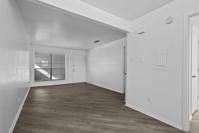 320 E 4th St unit 204, Arlington, TX 76010 - photo 4