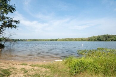 1_0FrontSt_87_LakeView_LowRes