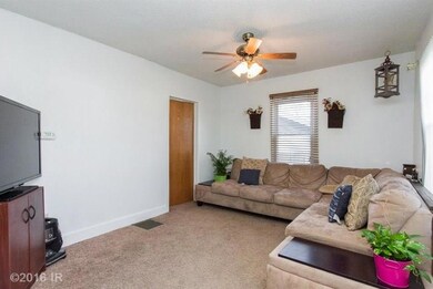 3125 E Douglas Ave, Des Moines, IA 50317 - photo 2