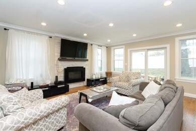 405 Parker St unit 405, Newton Center, MA 02459 - photo 2