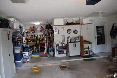 427 Belinda Dr, Alamo, TX 78516 - photo 2