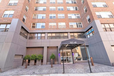 Lane Towers unit 14C, Forest Hills, NY 11375 - photo 2