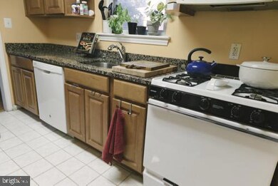 2620 N Harrison St, Arlington, VA 22207 - photo 7
