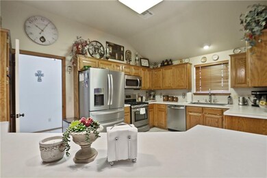 1103 Parkview Cir, Purcell, OK 73080 - photo 6