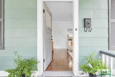 1121 E 37th St, Savannah, GA 31404 - photo 4