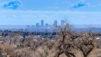 Skyline view from main deck (zoom)