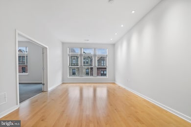 Twelve 09 unit 309, Baltimore, MD 21201 - photo 3