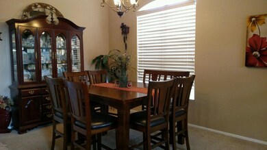 FORMAL DINING