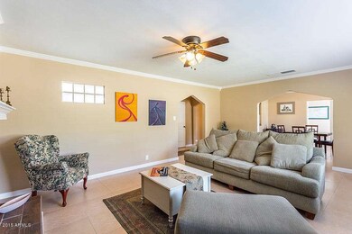 531 W Edgemont lvg 1