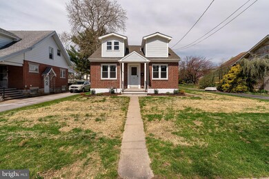 433 W High St, Womelsdorf, PA 19567 - photo 4