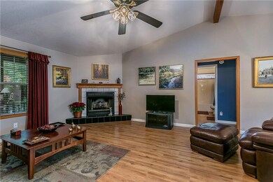 14 Cumbrian Dr, Bella Vista, AR 72714 - photo 7