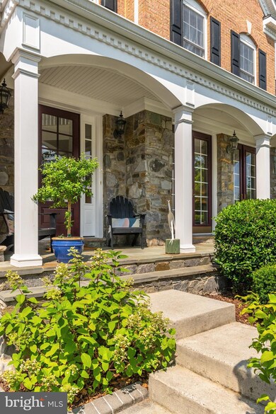 25586 S Village Dr, Chantilly, VA 20152 - photo 3