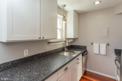 4614 28th Rd S unit B, Arlington, VA 22206 - photo 2