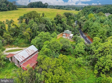 334 N Tannery Rd, Westminster, MD 21157 - photo 3