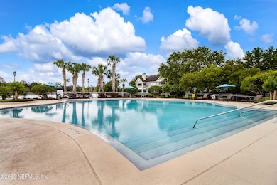 45-web-or-mls-Amelia Lakes Hi-Res (7)