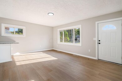 006_awnlight Ave 0021-Edit