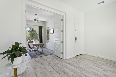 24-web-or-mls-22306-n-34th-pl