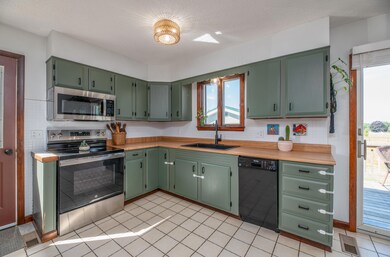 977 Wiscasset Rd, Pittston, ME 04345 - photo 7