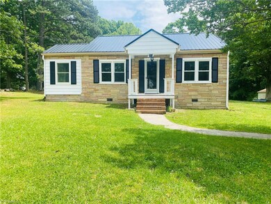 751 Mcdermott St, Asheboro, NC 27205 - photo 2