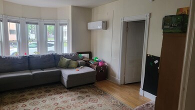 14 Bond St, Claremont, NH 03743 - photo 7