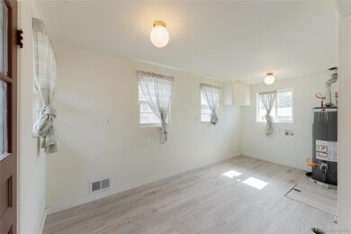 1096 Florence St, Aurora, CO 80010 - photo 6