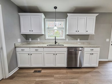 108 Demombreum Cir, Shelbyville, TN 37160 - photo 4