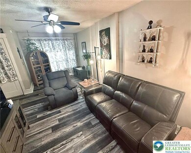 753 N 11th St, Allentown, PA 18102 - photo 5