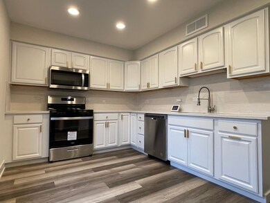 18621 Golfview Dr, Hazel Crest, IL 60429 - photo 5