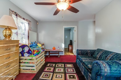 228 Fountain Ln (22)