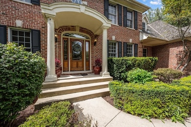 4N494 Hidden Oaks Rd, Saint Charles, IL 60175 - photo 2