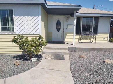 1243 E Larch St, Othello, WA 99344 - photo 2