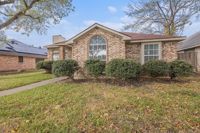 1105 Irene Dr, Mesquite, TX 75149 - photo 2