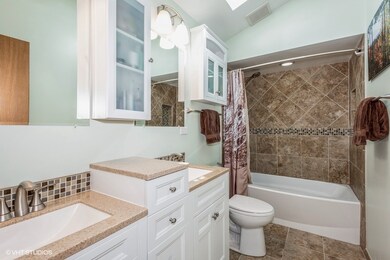 221 N Glade Ave, Elmhurst, IL 60126 - photo 6