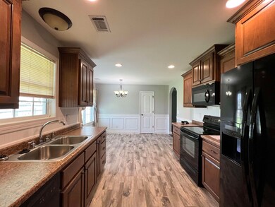 300 Tug Ct, Warner Robins, GA 31088 - photo 4