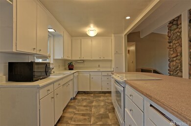 19228 88th Ave W, Edmonds, WA 98026 - photo 6