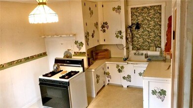 11 Hemlock St, Portland, ME 04102 - photo 6