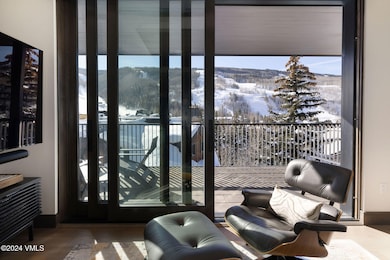altus_301_interior_living_b