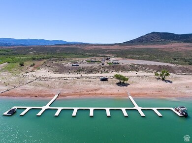 9368 W Lakeside Cir S unit 18, Levan, UT 84639 - photo 2