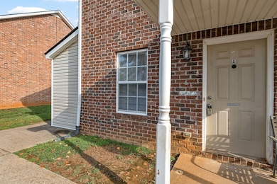 2287 Mccormick Ln unit I, Clarksville, TN 37040 - photo 2