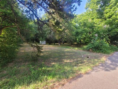 819 Dubois St, Denison, TX 75020 - photo 7