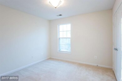 16621 Chalice Ct, Dumfries, VA 22025 - photo 5