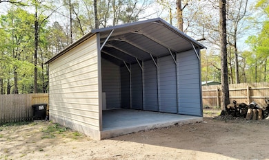 14227 Cottonwood Ln, Conroe, TX 77306 - photo 5