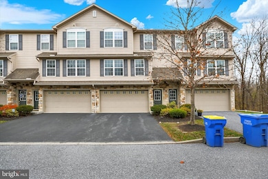 9089 Joyce Ln unit UT13, Hummelstown, PA 17036 - photo 2